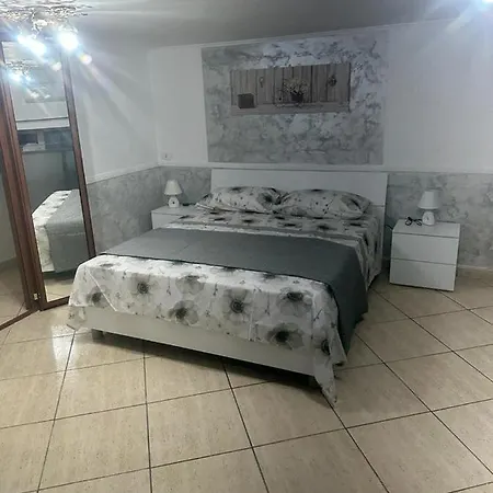 Emchrin Holiday home *